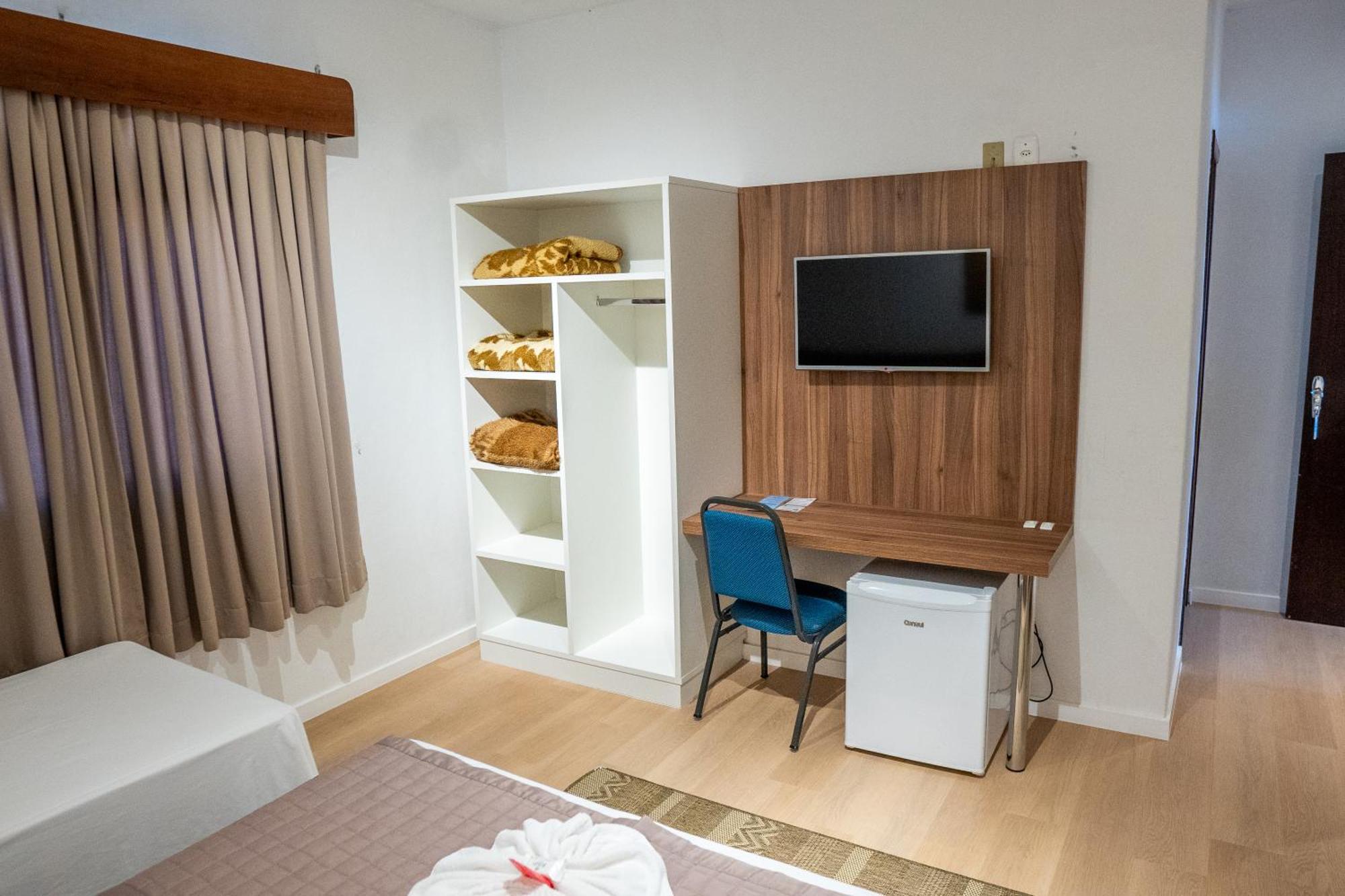 Hotel Raul'S Gaspar Extérieur photo